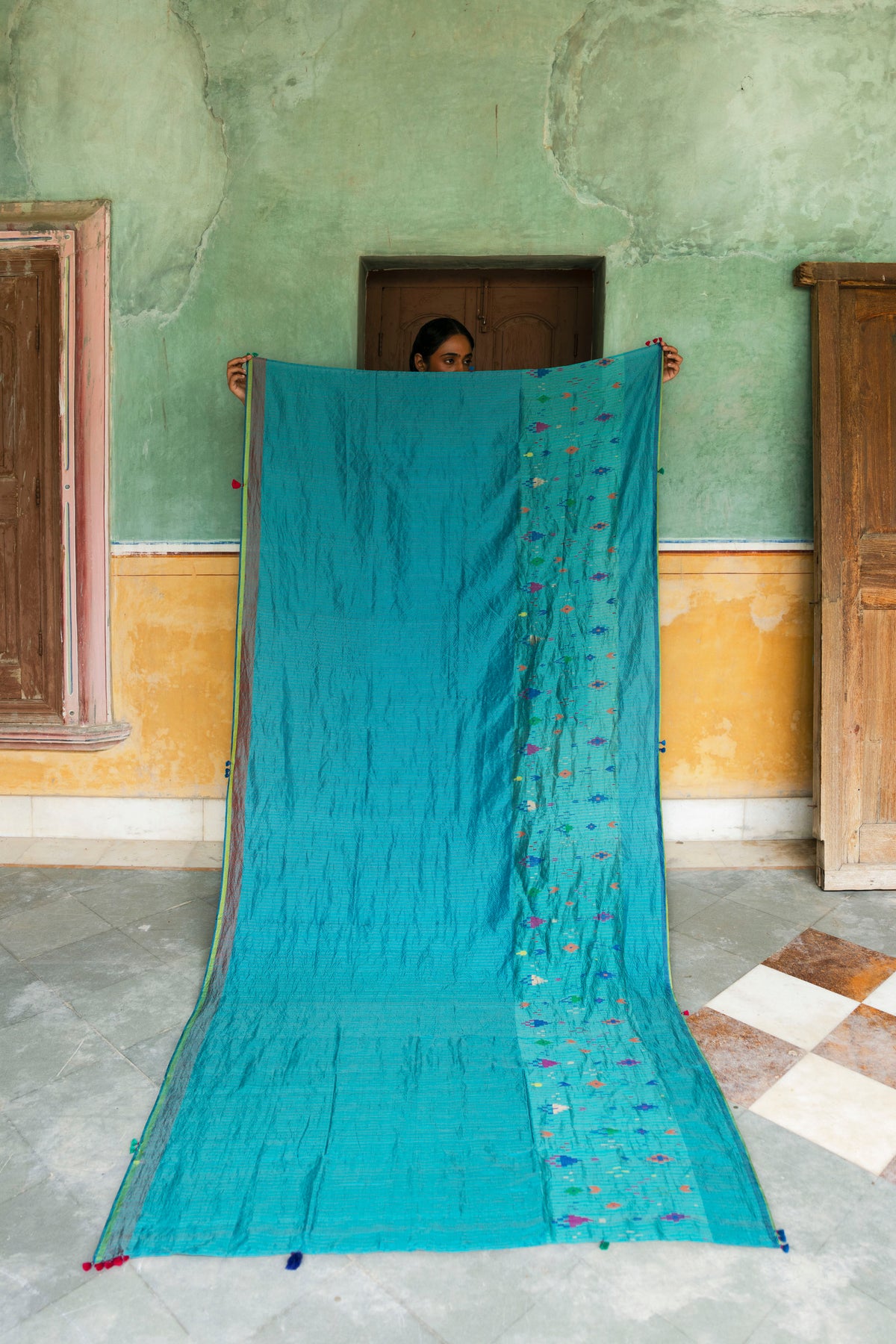 Hessa Jamdani Scarf