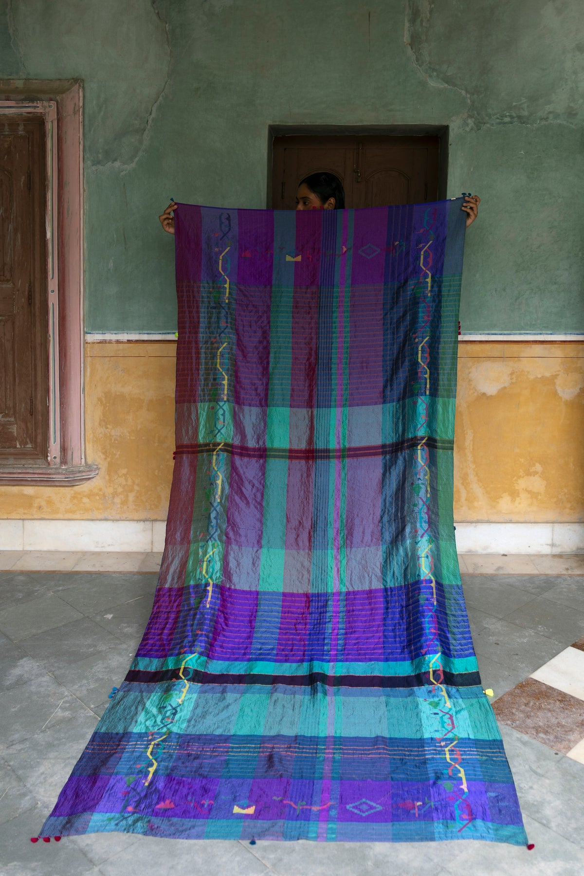 Fawzia Jamdani Scarf