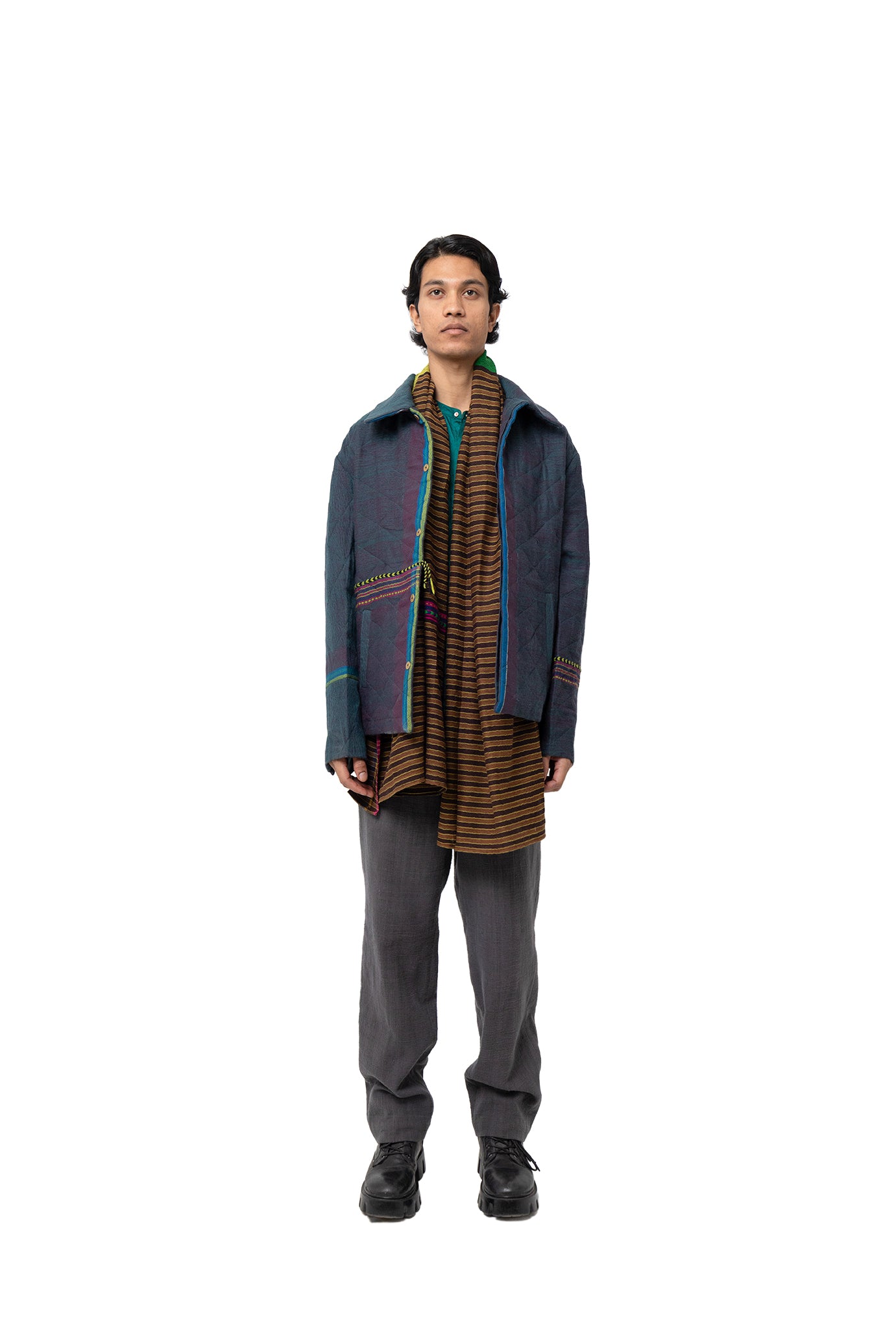 ヴィハーン ウールジャケット