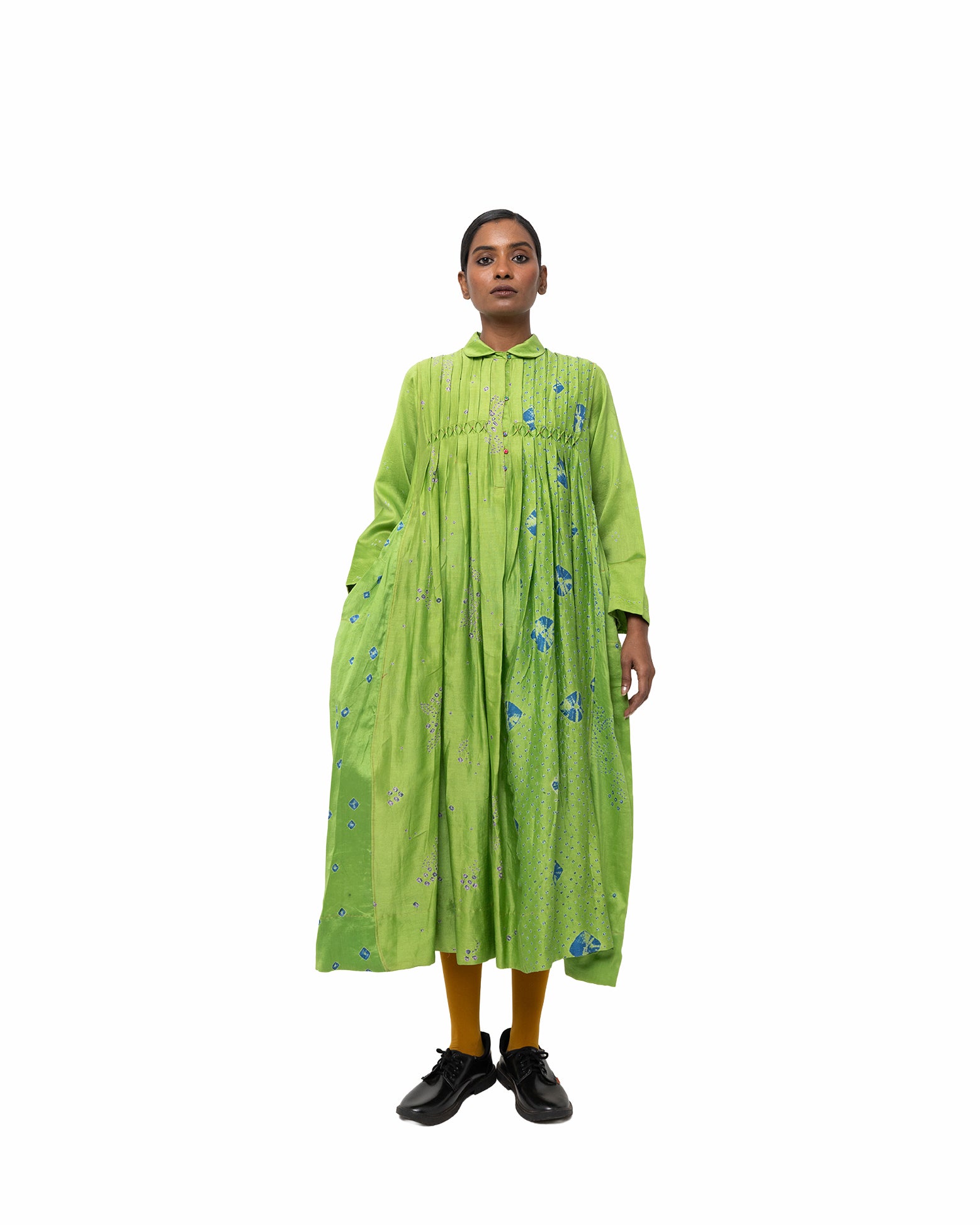 ヴァーニャカラーシルクドレス