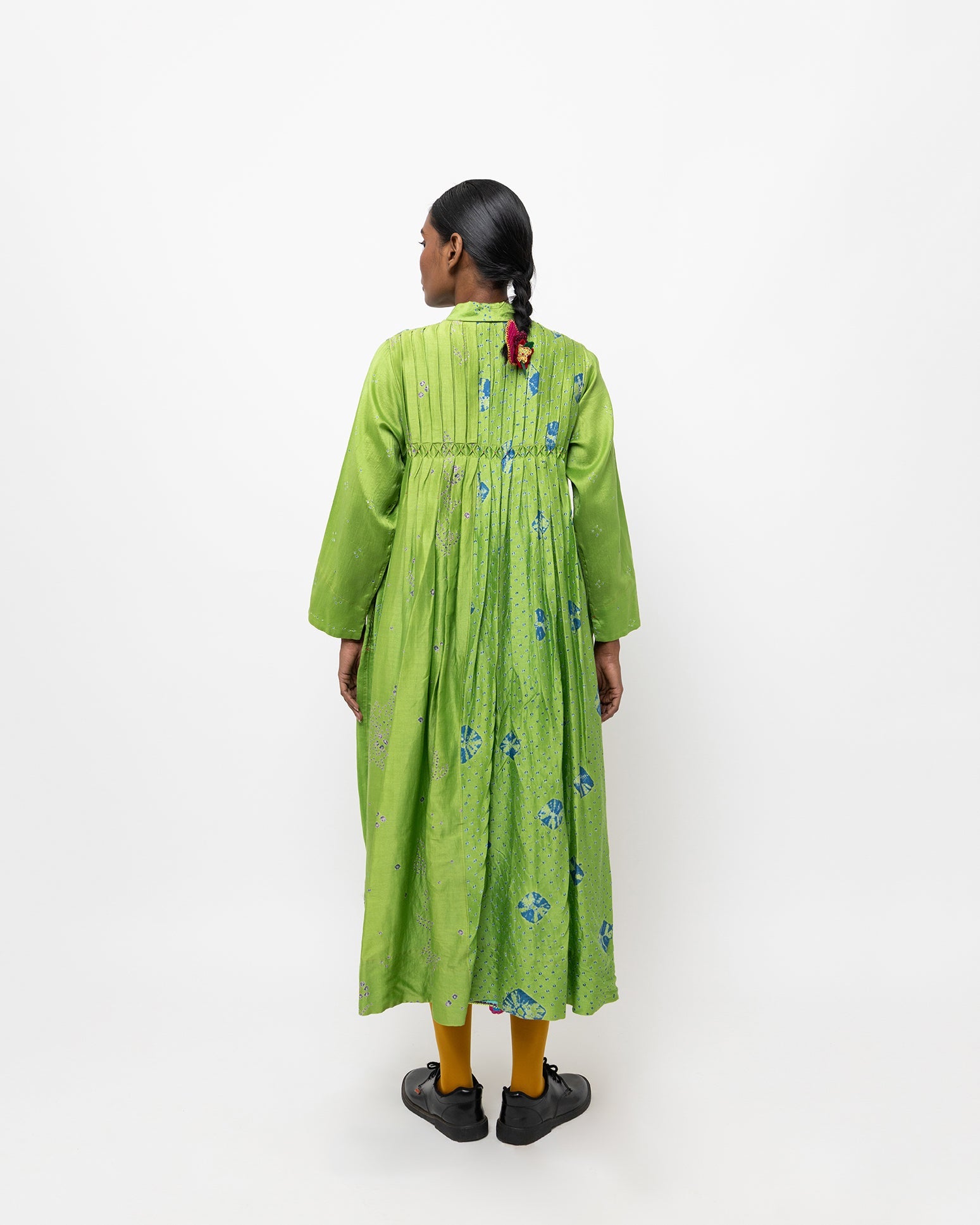 ヴァーニャカラーシルクドレス