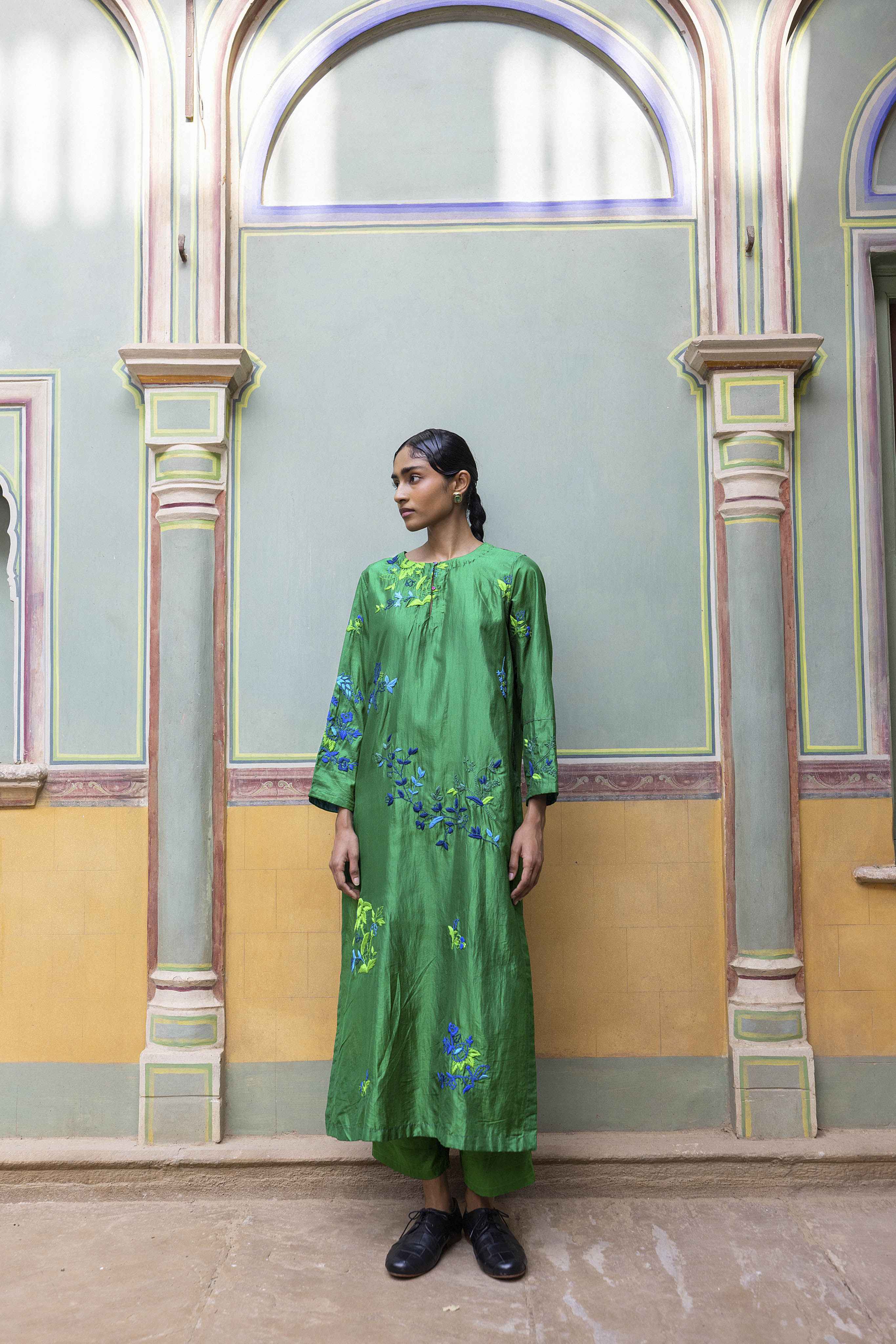 Lamia Embroidered Kurta Set