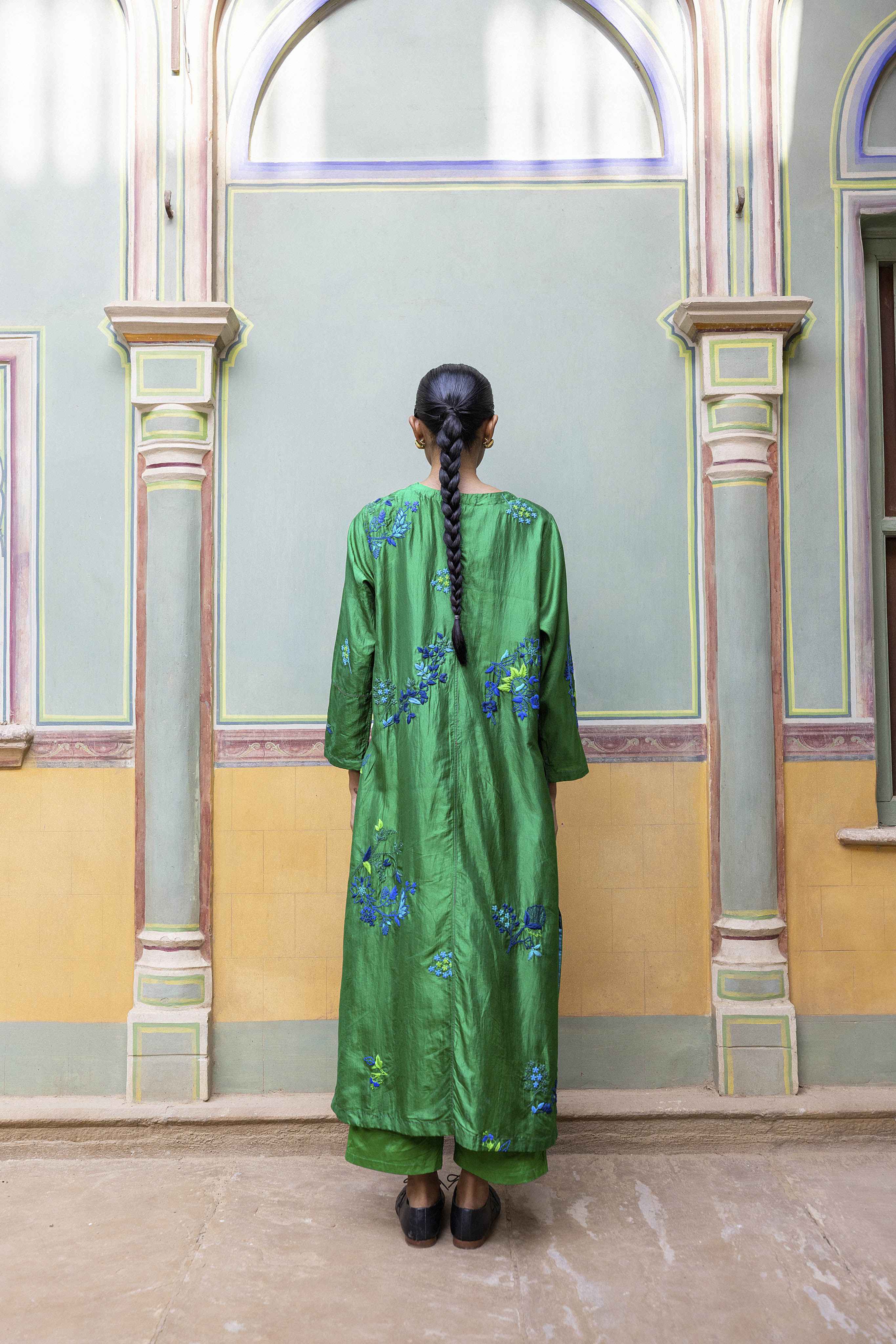 Lamia Embroidered Kurta Set