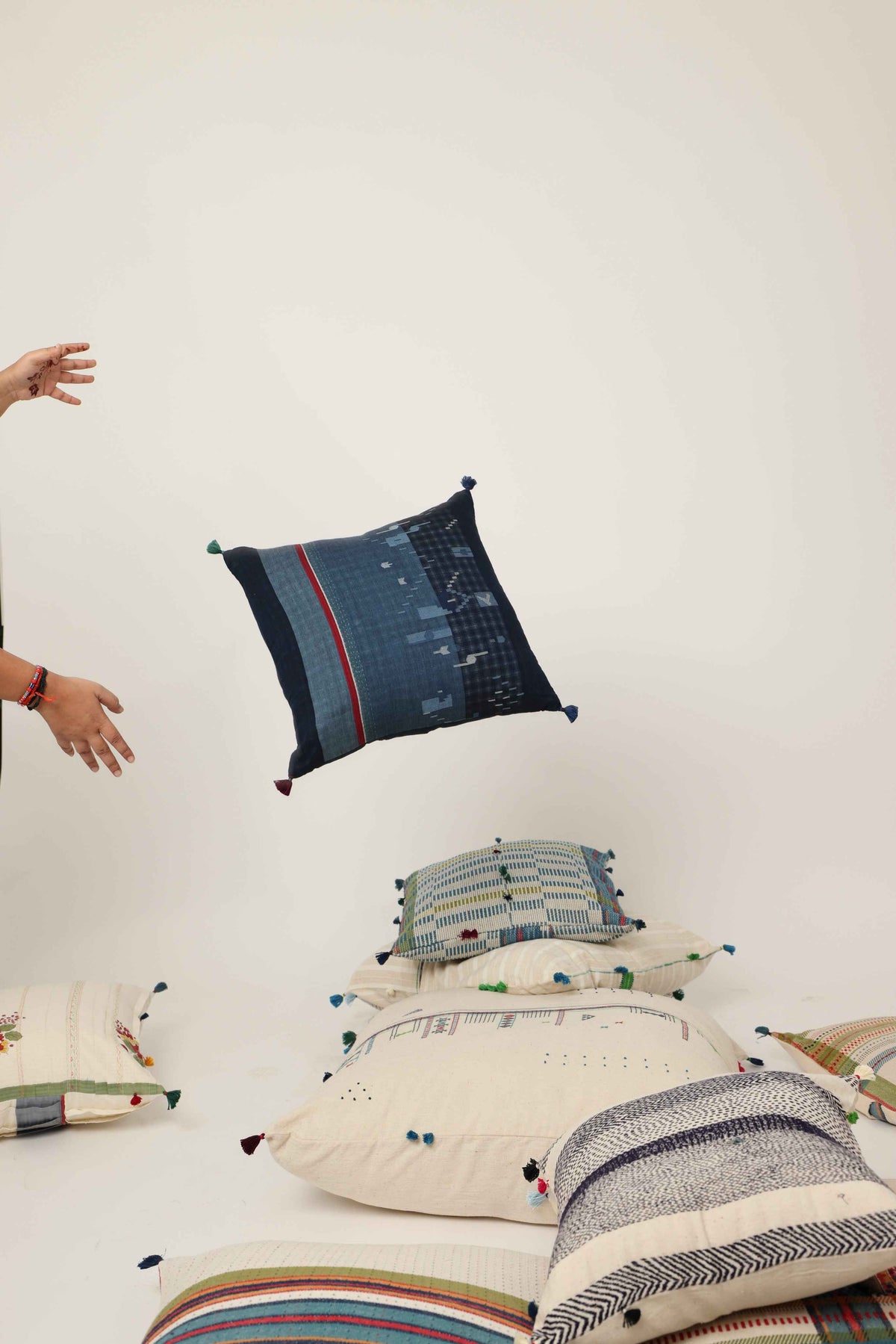 Naxos Jamdani Cushion Cover