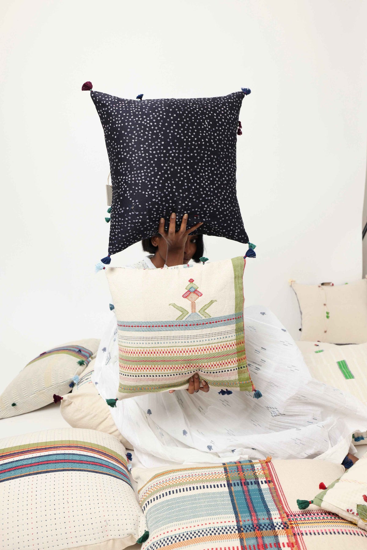 Nuku Hiva Cotton Cushion Cover